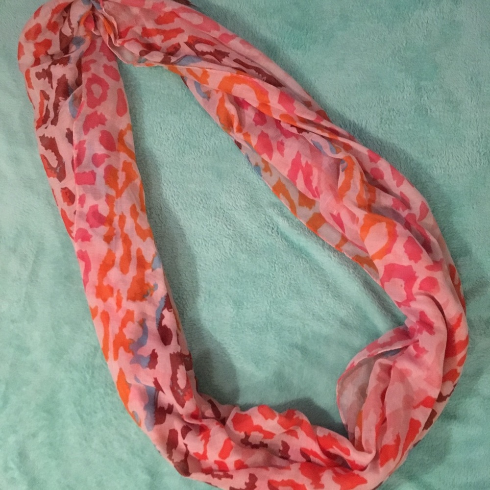 Infinity scarf